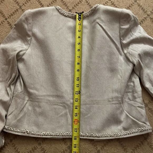 Rebecca Taylor light gray textured jacket w braided detailing. Size 6 - Picture 8 of 9